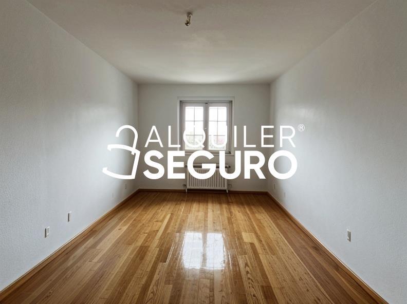 Piso en Calle Josefina Aldecoa, GALAPAGAR MADRID