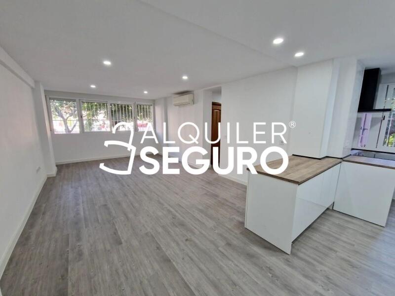 Inmueble en Plaza Arroyomolinos, MADRID