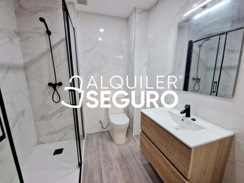 Piso en Plaza Arroyomolinos, MÓSTOLES MADRID