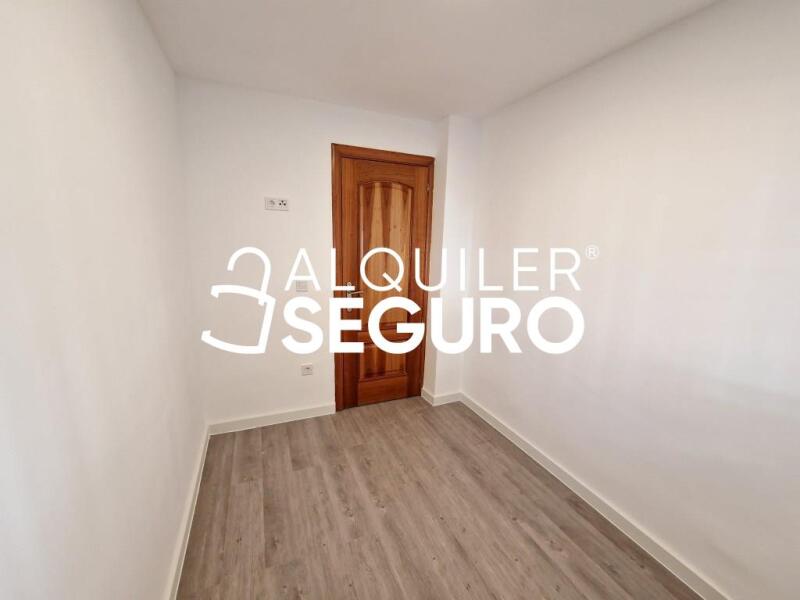 Piso en Plaza Arroyomolinos, MÓSTOLES MADRID
