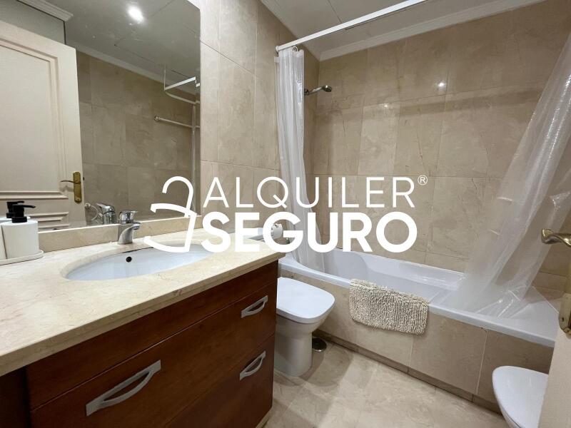 Piso en Avenida AV DEL PRADO, MARBELLA MÁLAGA