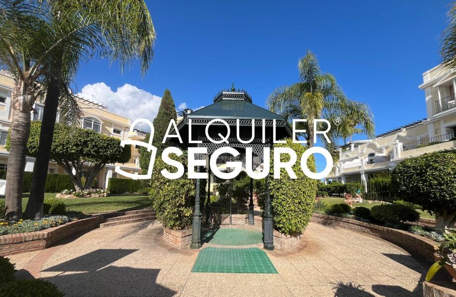Piso en Avenida AV DEL PRADO, MARBELLA MÁLAGA