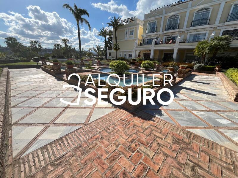 Piso en Avenida AV DEL PRADO, MARBELLA MÁLAGA