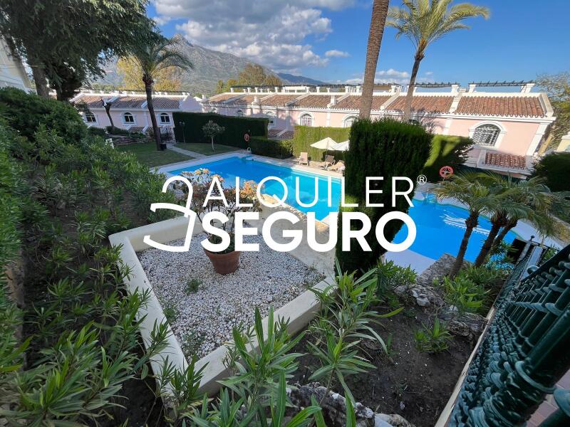 Piso en Avenida AV DEL PRADO, MARBELLA MÁLAGA