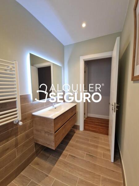 Piso en Avenida Francisco Gómez , BARAKALDO VIZCAYA-BIZKAIA