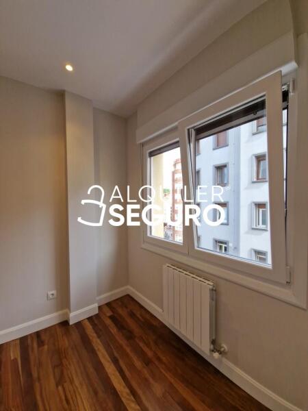 Piso en Avenida Francisco Gómez , BARAKALDO VIZCAYA-BIZKAIA