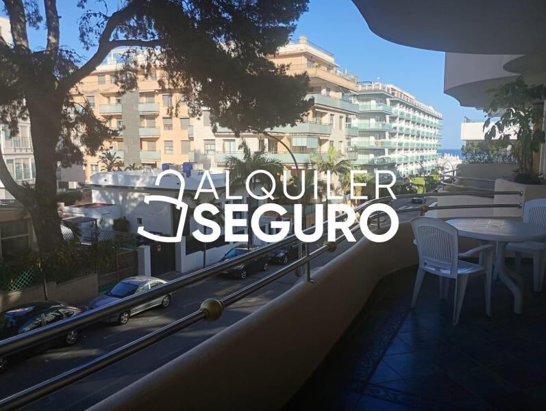 Piso en Avenida del Mar, BENALMÁDENA MÁLAGA