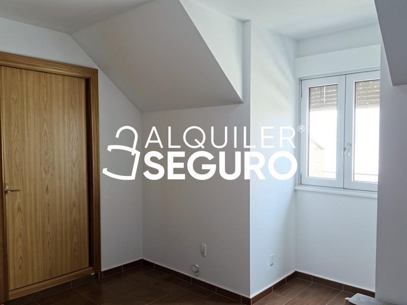 Piso en Calle Colombia, LOS ÁNGELES DE SAN RAFAEL SEGOVIA
