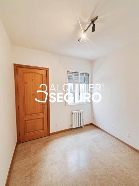 Piso en Calle TR Cerrillo , MORALZARZAL MADRID